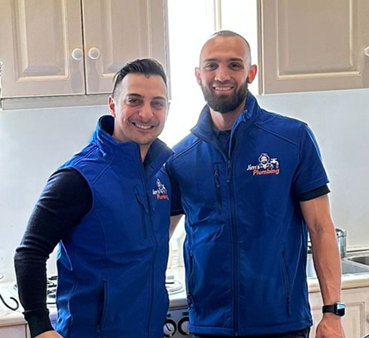 Volkan (plumber) with Chris (franchisor) at photoshoot
